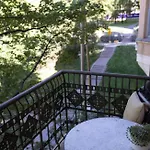 2ndhomes 2br Center With Balcony & Park View